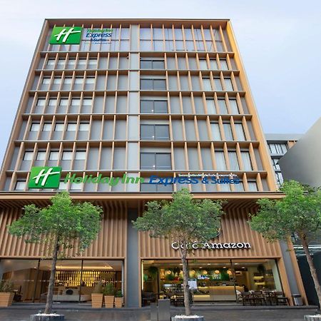 Holiday Inn Express & Suites Bangkok Central Pier By Ihg Extérieur photo