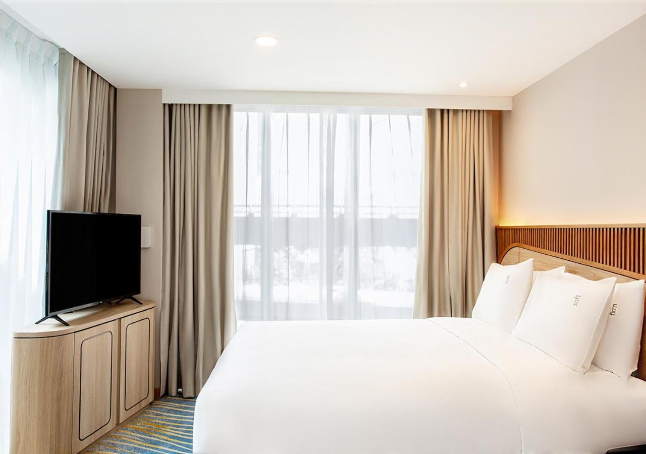 Holiday Inn Express & Suites Bangkok Central Pier By Ihg Extérieur photo