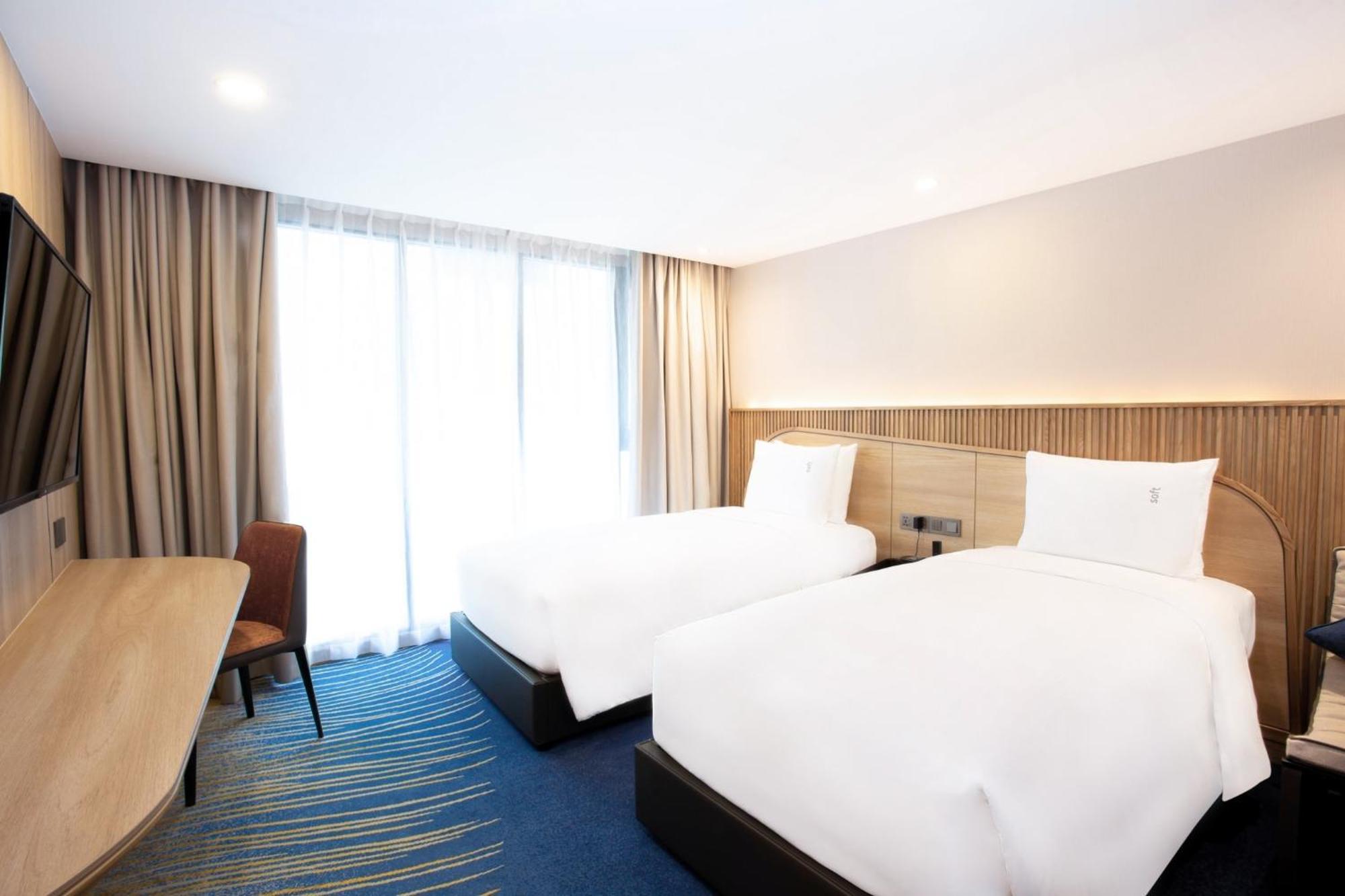 Holiday Inn Express & Suites Bangkok Central Pier By Ihg Extérieur photo
