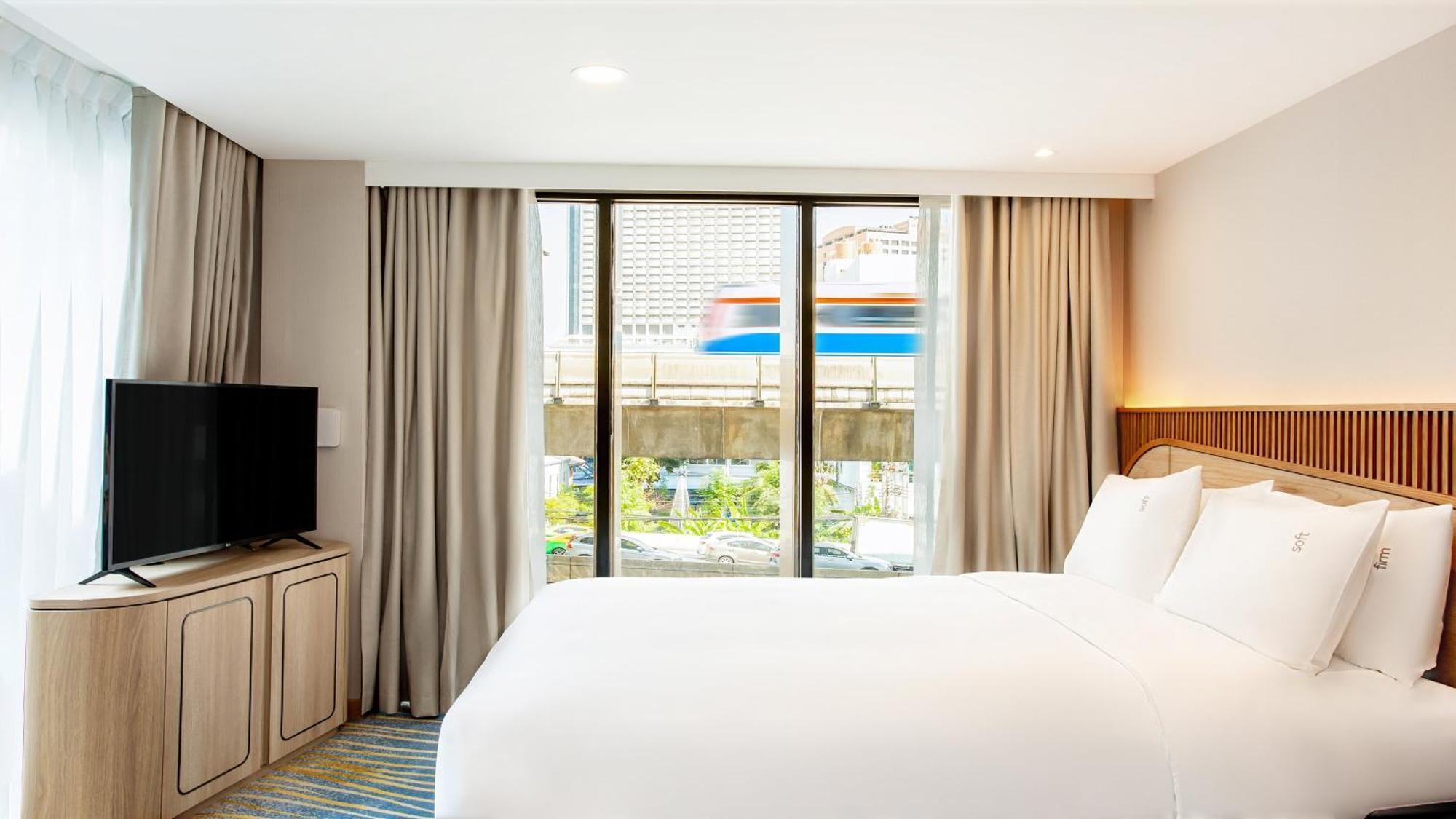 Holiday Inn Express & Suites Bangkok Central Pier By Ihg Extérieur photo