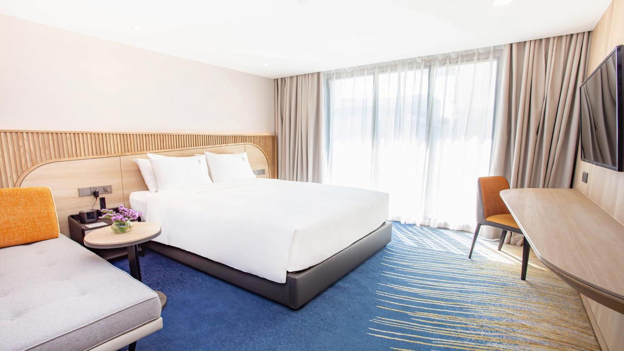 Holiday Inn Express & Suites Bangkok Central Pier By Ihg Extérieur photo