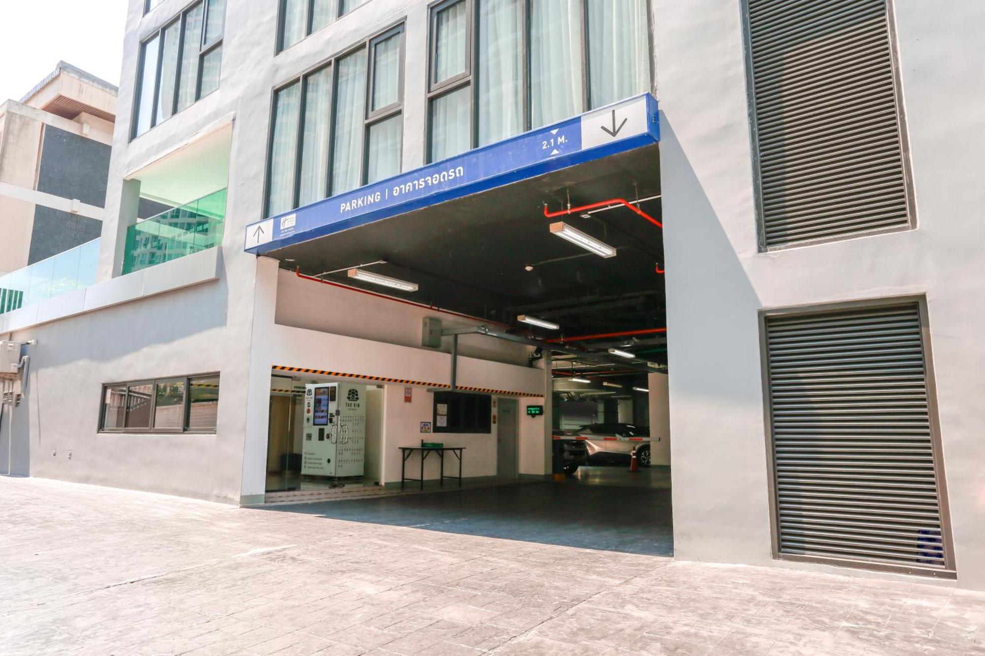 Holiday Inn Express & Suites Bangkok Central Pier By Ihg Extérieur photo